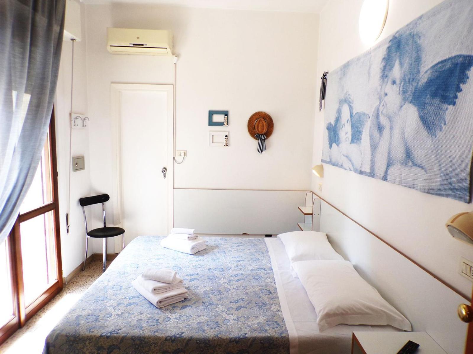 Hotel Graziella Mare Римини Екстериор снимка